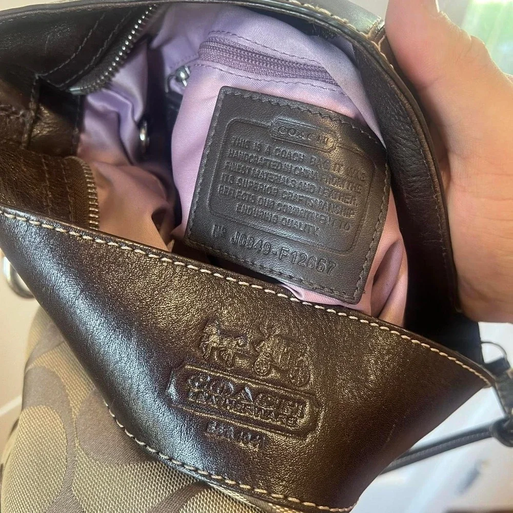 y2k 2000s signature c monogram Coach zoe hobo slouchy shoulder bag / handbag